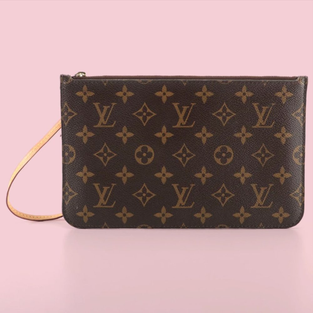 Louis Vuitton Neverfull Pochette MM in Monogram Canvas